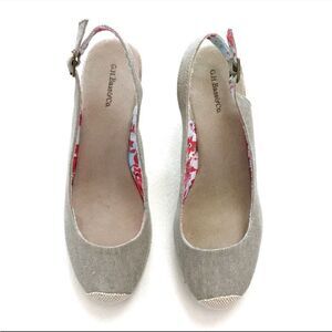 G.H. Bass & Co. Emilie Khaki Canvas Espadrilles - Size 8.5"